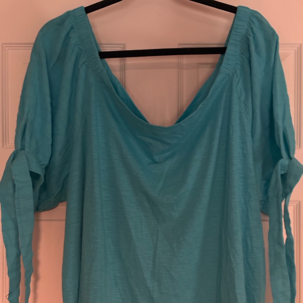 DG 2 Aqua Blue Top